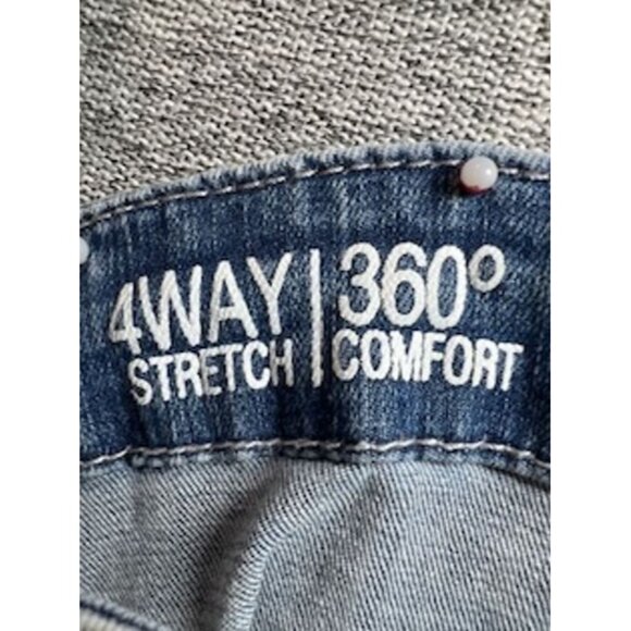 Lola Jeans Womens Jumpsuit Sz Medium Blue Light Washed Denim Stretch Sleeveless - Picture 16 of 16